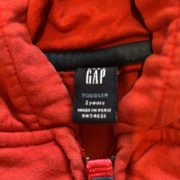 Unisex Baby Gap valentines sweatshirt size 2t - Picture 3 of 5